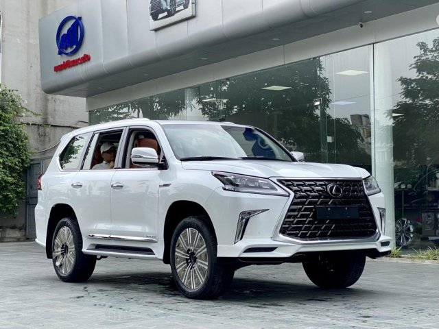 Bán Lexus LX 570 MBS 4 chỗ năm sản xuất 2021, màu trắng0