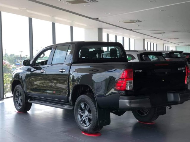 Hilux giao ngay trong tháng- Hỗ trợ trả góp ngân hàng thủ tục đơn giản