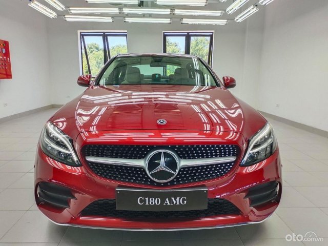 Mercedes-Benz C180 AMG 2021 - giảm 50% thuế trước bạ - tặng bảo hiểm - tặng phụ kiện - tặng 2 năm bảo dưỡng