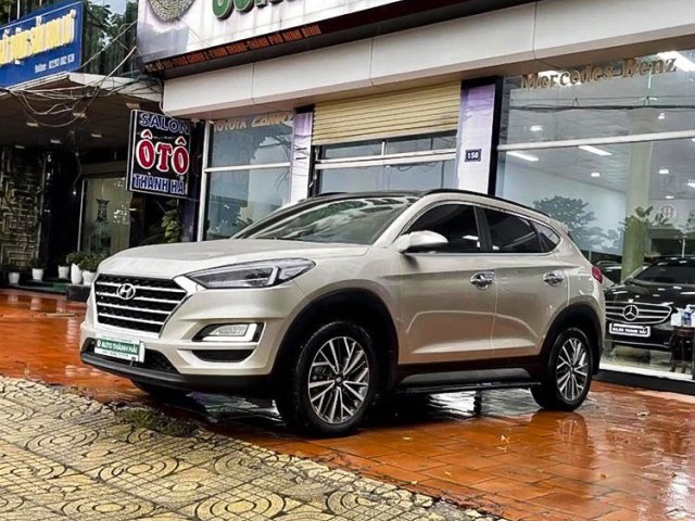 Bán Hyundai Tucson 2.0 2019, màu vàng  