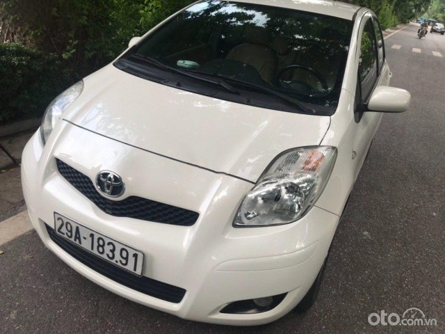 Xe Toyota Yaris đời 2010, màu trắng, xe nhập0