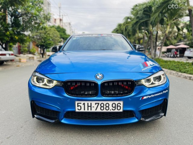 Cần bán gấp BMW 320i năm 2015 nhập khẩu nguyên chiếc giá 880tr