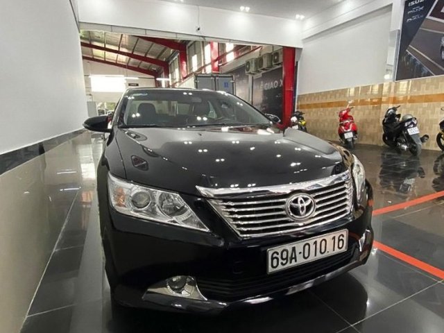 Bán Toyota Camry năm 2013, màu đen chính chủ, giá tốt