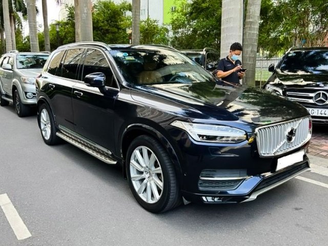 Cần bán gấp Volvo XC90 Inscription năm sản xuất 2019, màu đen, xe nhập