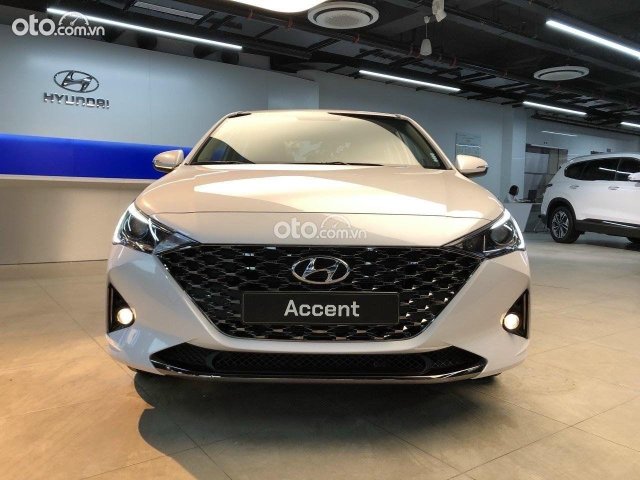 Cần bán xe Hyundai Accent 1.4MT năm sản xuất 2021, màu trắng, nhập khẩu0