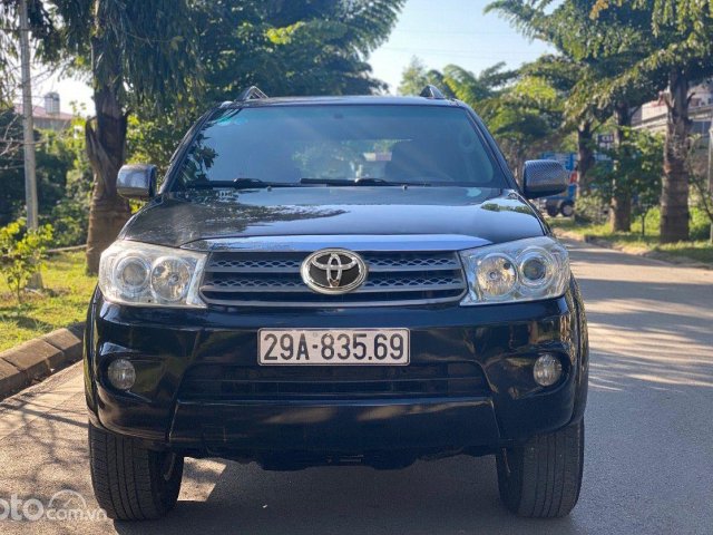 Cần bán lại xe Toyota Fortuner 2.5G đời 2010, màu đen xe gia đình, 495tr