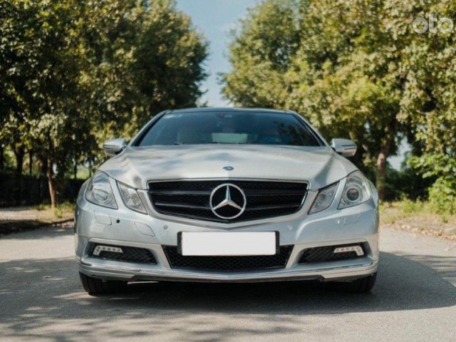 Bán Mercedes E350 2009, màu bạc, xe nhập