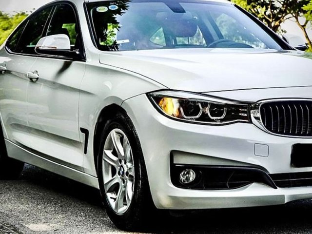 Bán ô tô BMW 320i sản xuất 2015, màu trắng, nhập khẩu nguyên chiếc, 799 triệu0