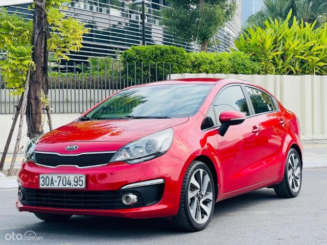 Bán ô tô Kia Rio năm sản xuất 2015, màu đỏ