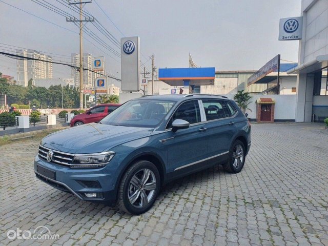 Bán ô tô Volkswagen Tiguan năm 2021 nhập khẩu nguyên chiếc giá chỉ 1 tỷ 690tr0