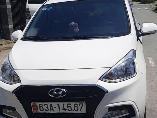 Cần bán xe Hyundai Grand i10 sản xuất năm 2020, màu trắng, nhập khẩu 