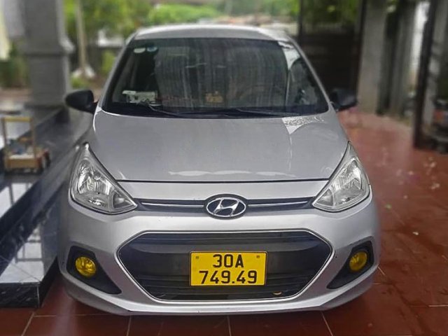 Cần bán lại xe Hyundai Grand i10 đời 2015, màu bạc, nhập khẩu nguyên chiếc0