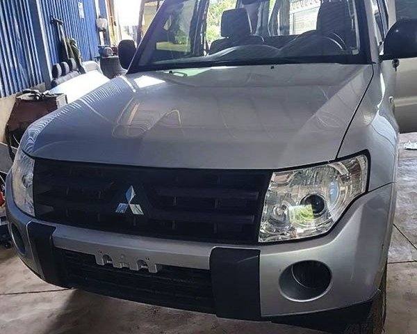 Bán xe Mitsubishi Pajero sản xuất năm 2008, màu xám chính chủ