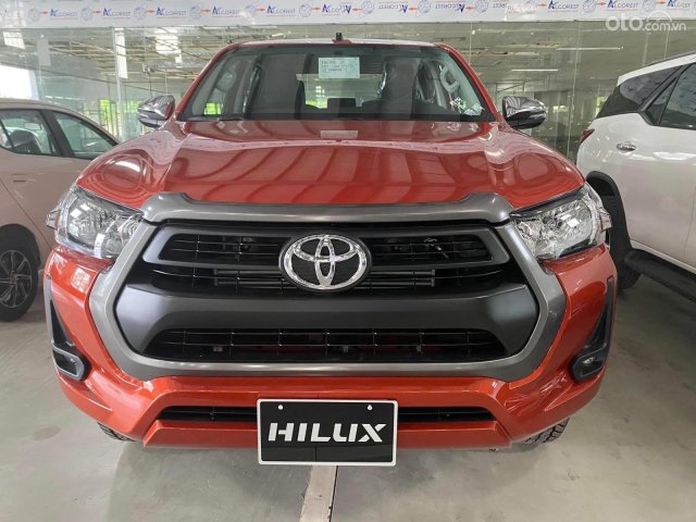 Toyota Vinh - Nghệ An bán xe Hilux giá rẻ nhất Nghệ An, hỗ trợ trả góp 80% lãi suất thấp0