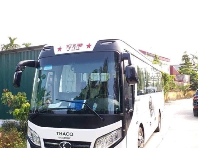 Bán xe 29 chỗ Thaco TB85S bầu hơi năm 2018