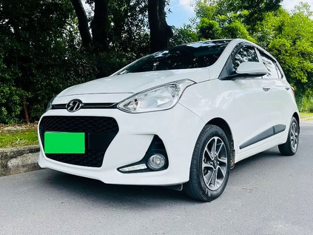 Cần bán xe Hyundai Grand i10 sản xuất 2020, màu trắng, 383tr0