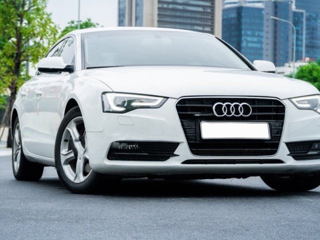 Bán xe Audi A5 sản xuất năm 2016, màu trắng 0