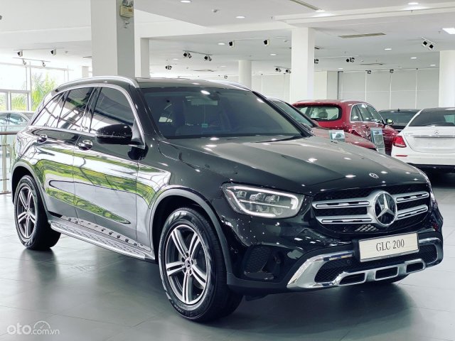 [ Mercedes-Benz Phú Mỹ Hưng ] Mercedes-Benz GLC 200 2021, khuyến mãi lên đến 5%, nhiều quà tặng đi kèm trong tháng