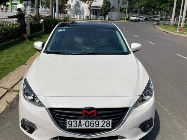 Bán Mazda 3 1.5 AT sản xuất năm 2016, màu trắng, 478tr0