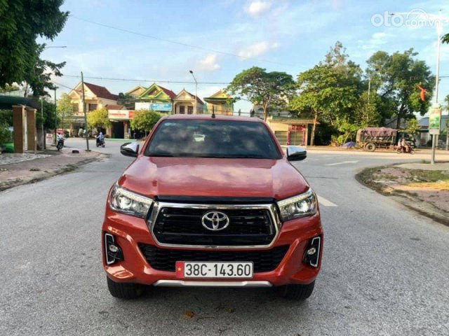 Cần bán gấp Toyota Hilux 2.8G 4x4 AT đời 2020, màu đỏ, nhập khẩu 0