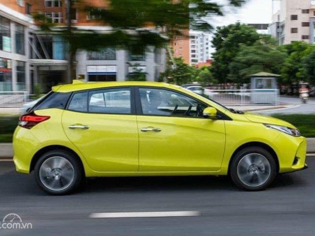 Bán Toyota Yaris đời 2021, màu xanh coban, nhập khẩu0