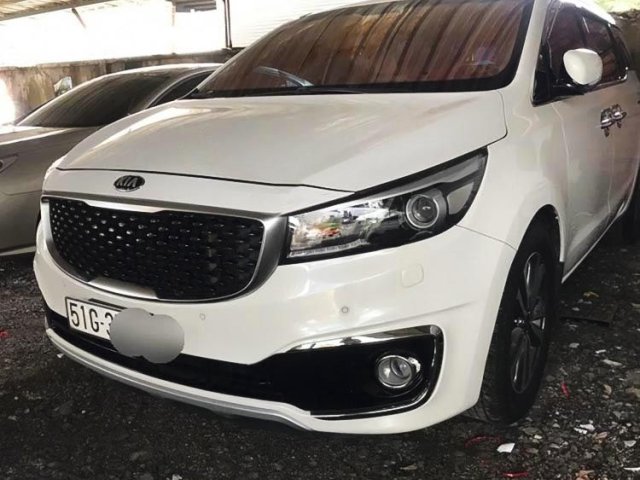 Bán Kia Sedona năm sản xuất 2017, màu trắng0