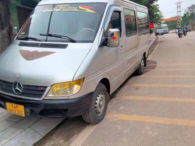 Cần bán Mercedes Sprinter sản xuất 2009, màu bạc còn mới