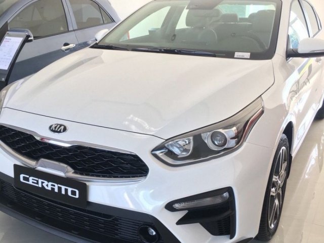 Bán Kia Cerato Deluxe đời 2021, màu trắng