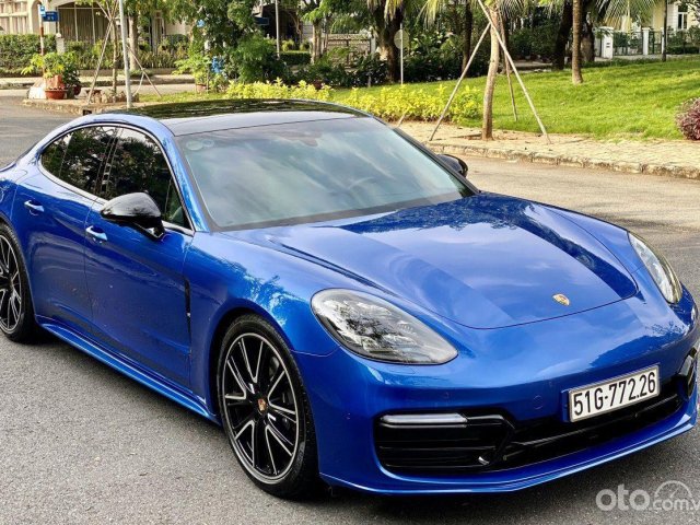 Cần bán xe Porsche Panamera sản xuất 2019, màu xanh lam, nhập khẩu còn mới