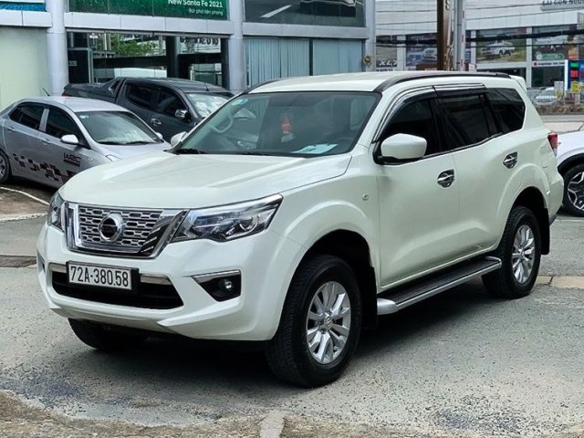 Xe Nissan Terra S 2.5MT đời 2019, màu trắng, xe nhập0