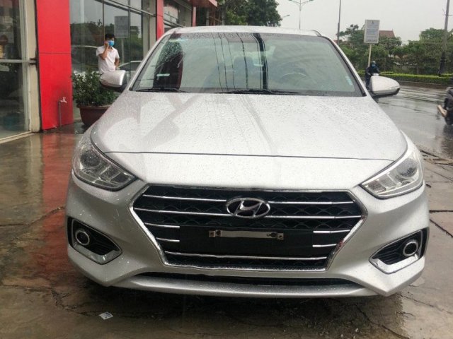 Bán ô tô Hyundai Accent 1.4 MT đời 2018, màu bạc  0