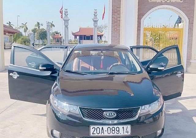 Bán Kia Cerato 1.6 AT sản xuất 2010, màu đen, xe nhập  