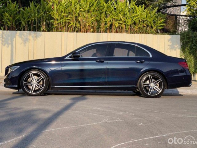 Bán xe Mercedes E250 năm 2018, màu xanh lam