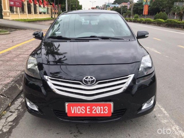 Bán Toyota Vios đời 2013, màu đen còn mới