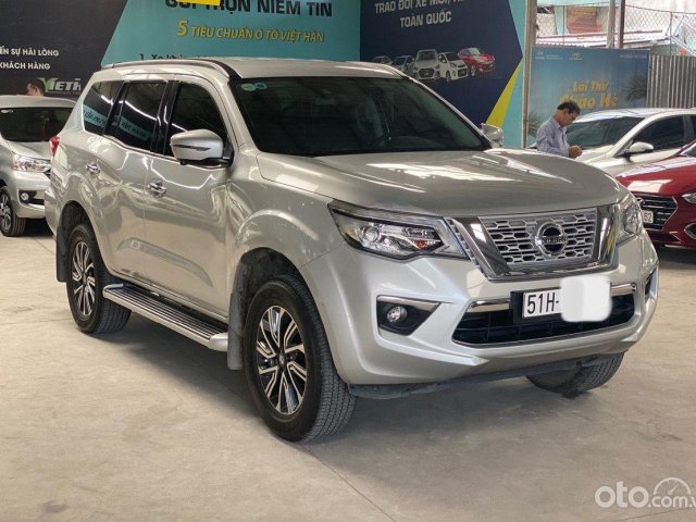 Bán Nissan Terra V 2.5 AT 4WD sản xuất năm 2019, màu bạc 0