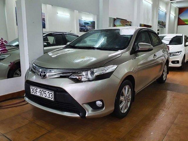 Cần bán gấp Toyota Vios năm 2015 chính chủ