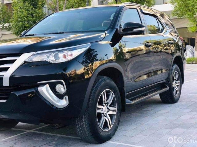 Bán Toyota Fortuner 2.7V 4X2 AT sản xuất 2016, màu đen