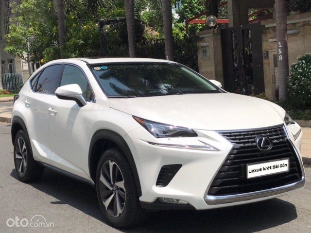 Cần bán lại xe Lexus NX 300 đời 2019, màu trắng, nhập khẩu nguyên chiếc