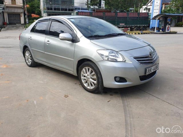 Cần bán lại xe Toyota Vios 1.5E năm 2010, màu bạc, 240 triệu0