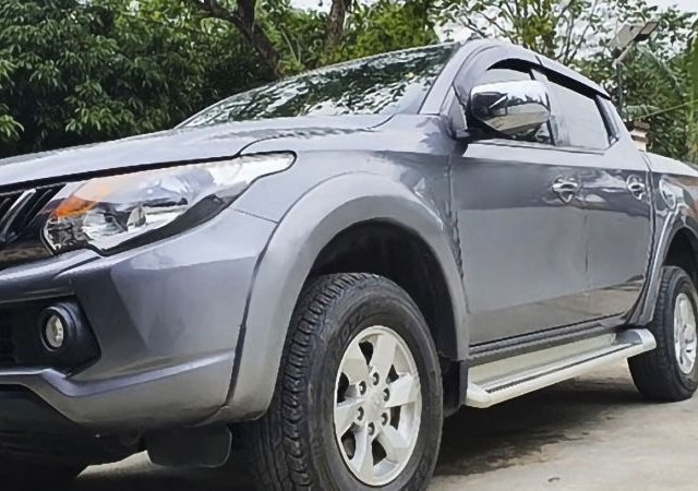 Bán xe Mitsubishi Triton 2019, màu xám, nhập khẩu nguyên chiếc chính chủ