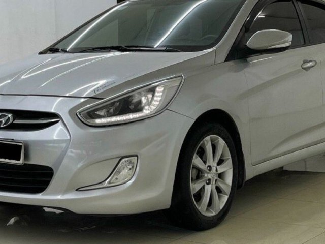 Bán Hyundai Accent 1.4 MT đời 2015, màu bạc, nhập khẩu Hàn Quốc giá cạnh tranh0