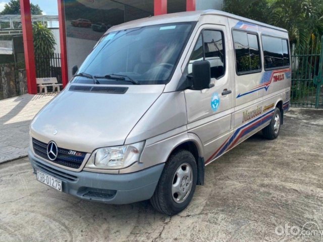 Xe Mercedes Sprinter đời 2008, màu hồng phấn0