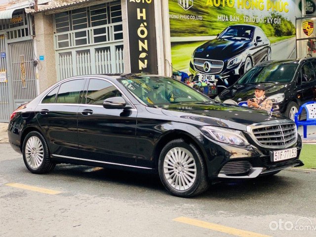 Cần bán gấp Mercedes C250 Exclusive sản xuất 2016, màu đen