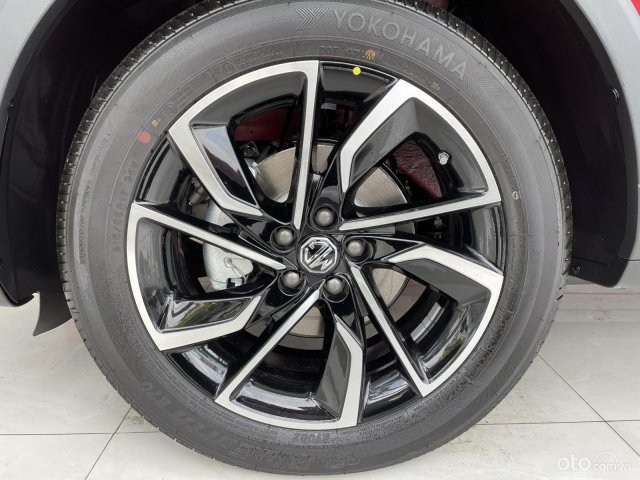 Duy nhất MG ZS Luxury nhập Thái 2021 màu trắng giao ngay T12/2021 - 50% lệ phí trước bạ2