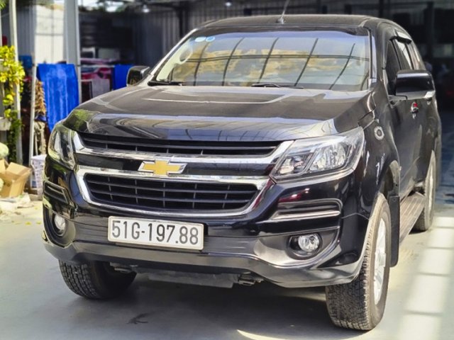 Bán Chevrolet Trailblazer LT 2.5AT đời 2018, màu đen, xe nhập, giá chỉ 685 triệu0