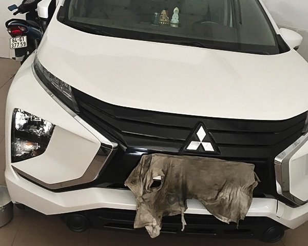 Cần bán lại xe Mitsubishi Xpander MT năm sản xuất 2019, màu trắng