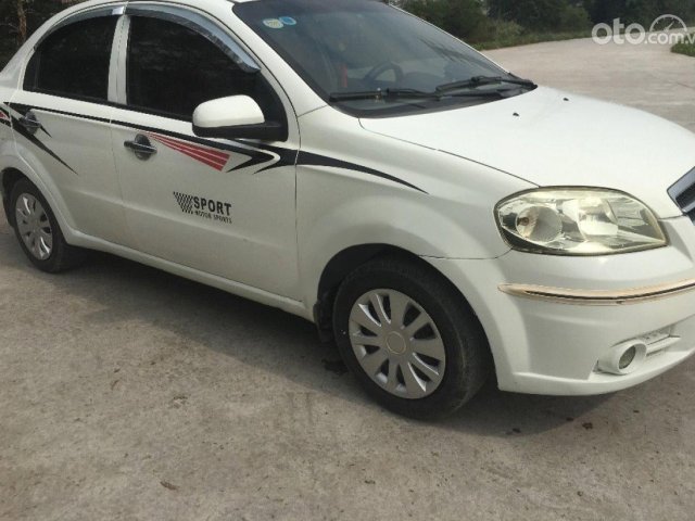 Cần bán Daewoo Gentra 1.5 SX năm sản xuất 2008, màu trắng xe gia đình0