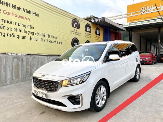 Cần bán Kia Sedona 2.2 Crdi sản xuất năm 2020, màu trắng