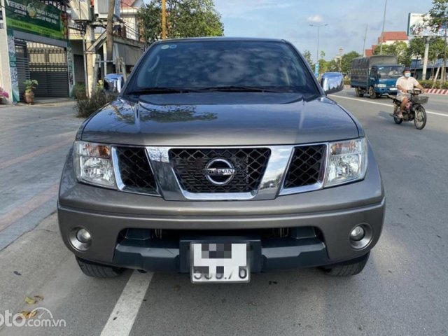 Bán xe Nissan Navara LE 2.5MT 4WD sản xuất 2013, màu xám, xe nhập0