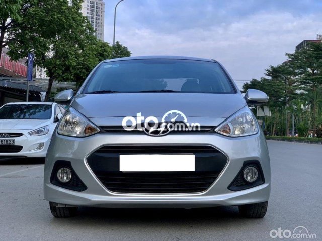 Cần bán xe Hyundai Grand i10 1.2 AT sản xuất 2017, màu bạc, nhập khẩu